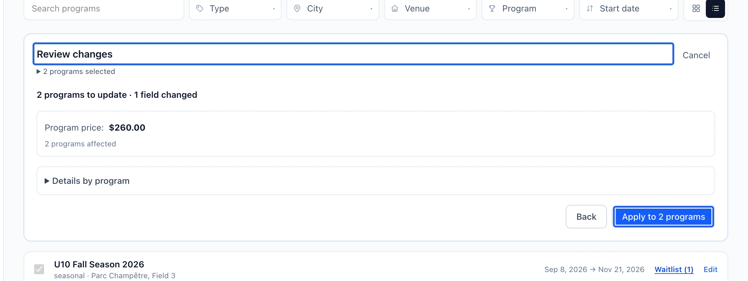 Screenshot: Apply the reviewed changes. The blue outlines identify the controls described in this step.