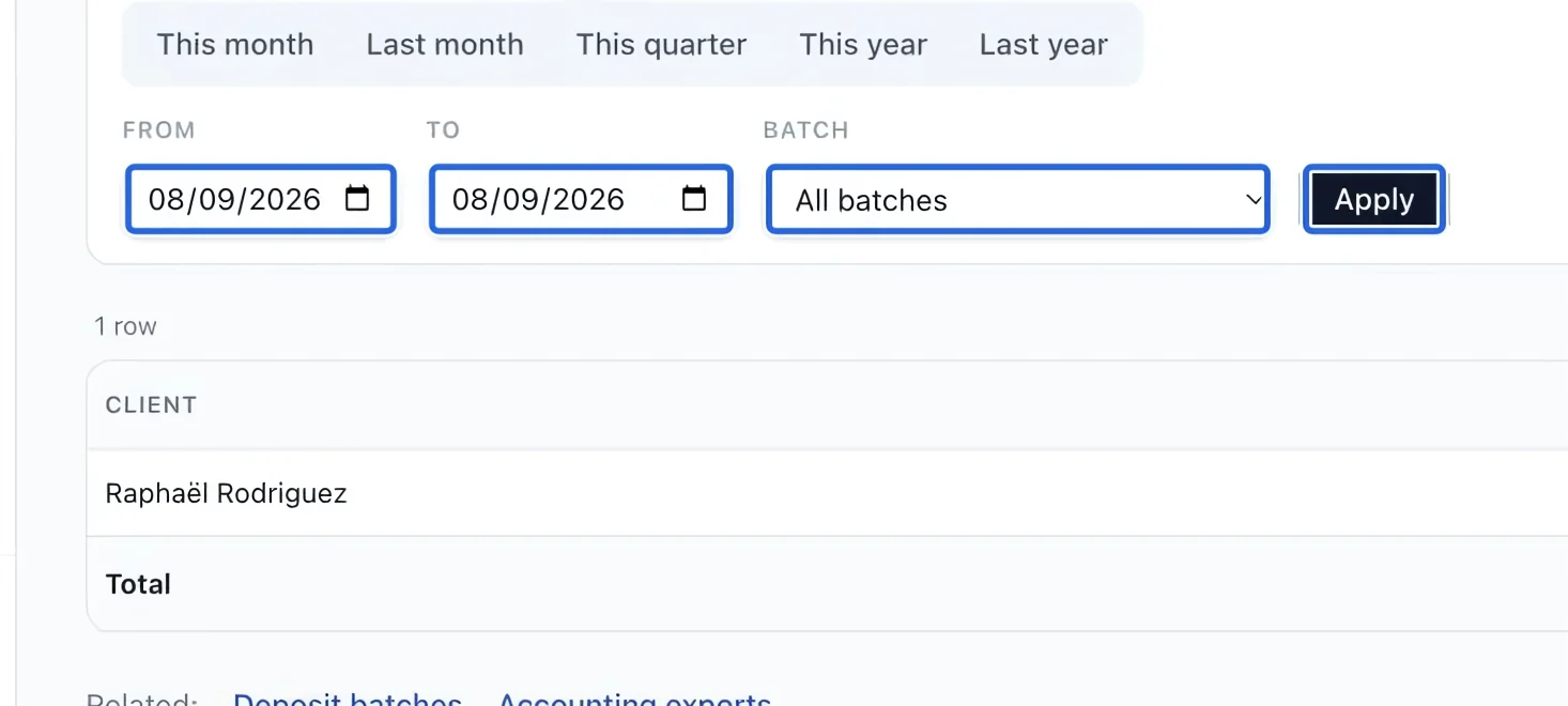 Screenshot: Choose the report period. The blue outlines identify the controls described in this step.