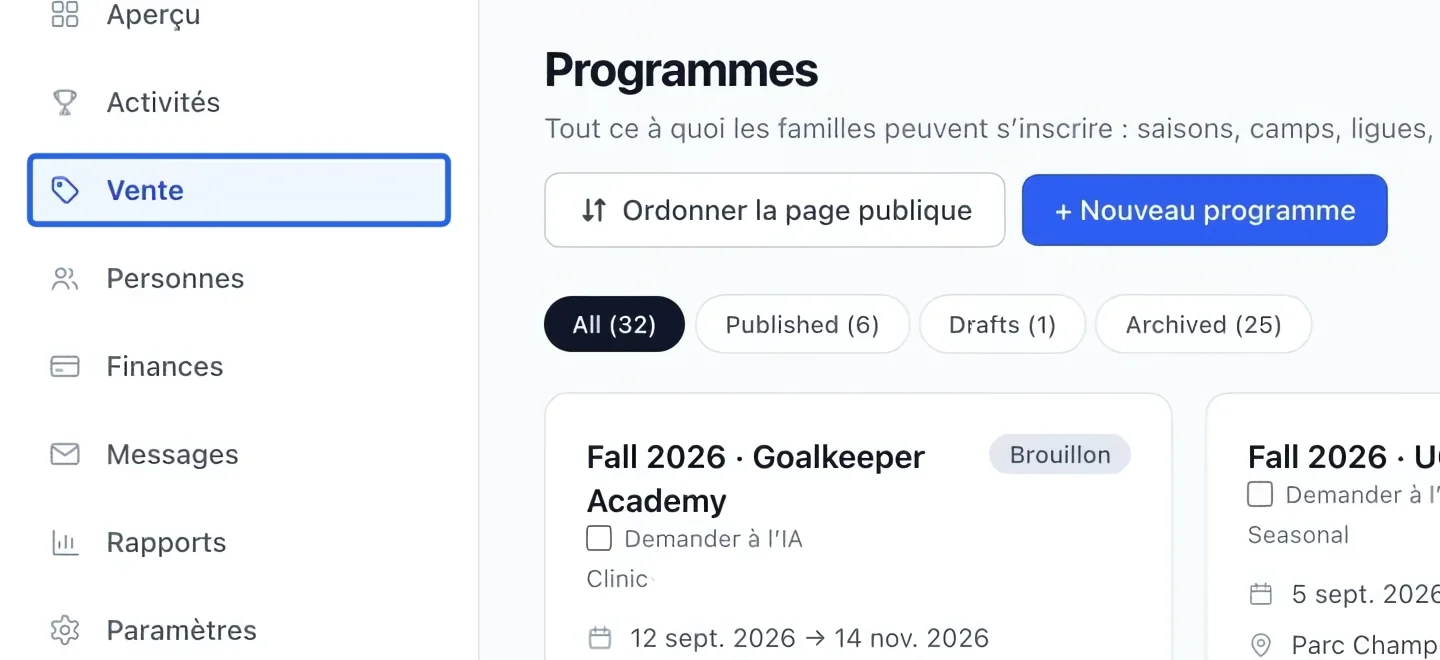 Capture : Ouvrir une section. Les cadres bleus indiquent les commandes décrites dans cette étape.